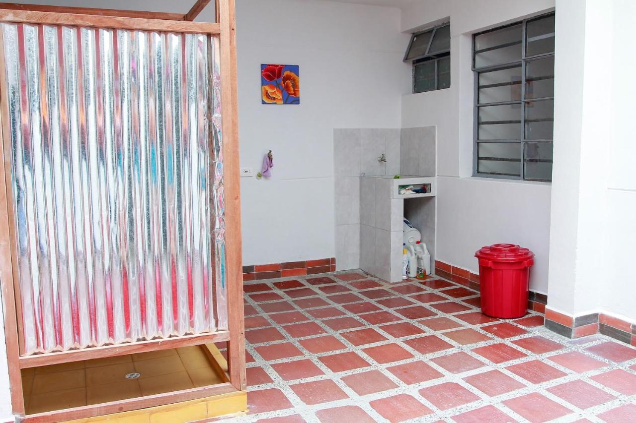 Hostel Casa Tuvia Parque Medellín Exterior foto